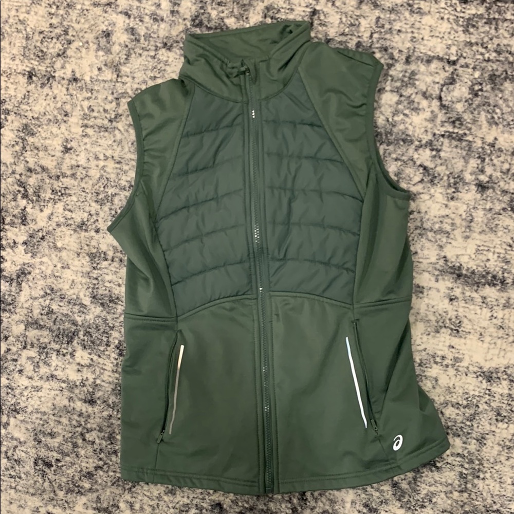 Asics Green Quilted Vest never worn medium